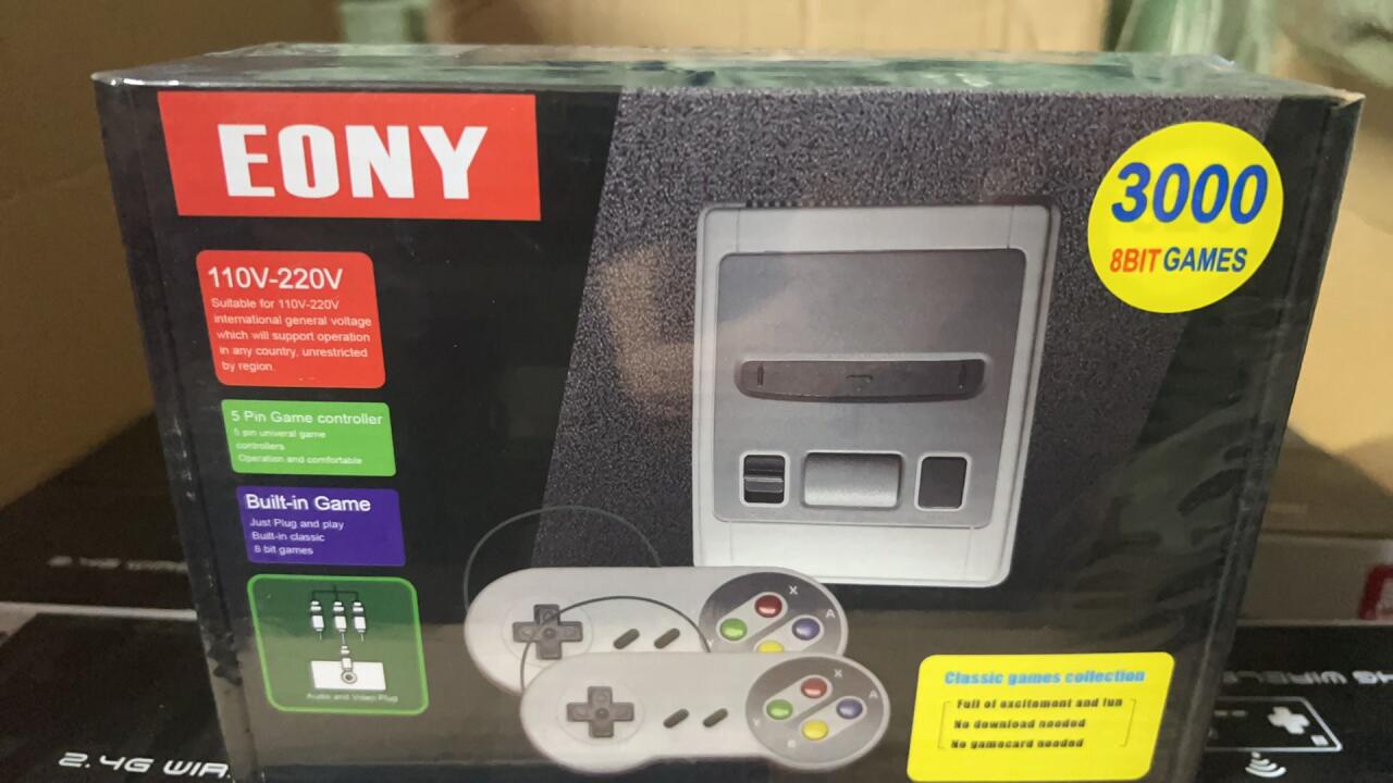 Mini Consola Retro 620 Juegos – Diversión instantánea en TV